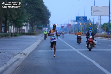 BINH DUONG NEW CITY HALF MARATHON 2024 - Ảnh #1763992