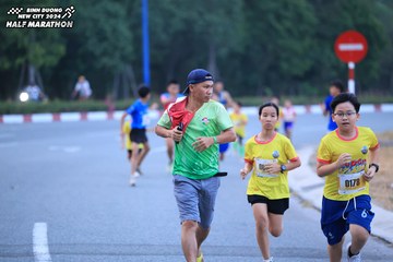 BINH DUONG NEW CITY HALF MARATHON 2024 - Ảnh #1726199