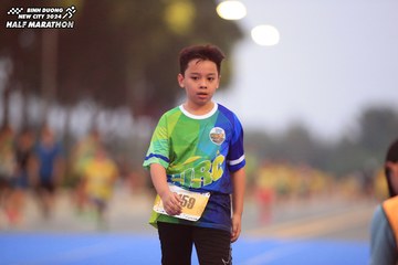 BINH DUONG NEW CITY HALF MARATHON 2024 - Ảnh #1724319