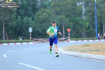 BINH DUONG NEW CITY HALF MARATHON 2024 - Ảnh #1735915