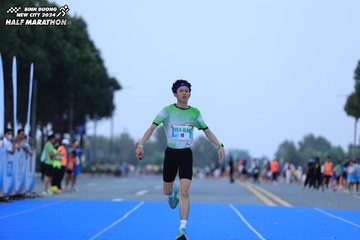 BINH DUONG NEW CITY HALF MARATHON 2024 - Ảnh #1737164