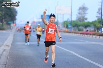 BINH DUONG NEW CITY HALF MARATHON 2024 - Ảnh #1766620