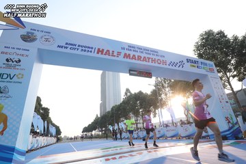BINH DUONG NEW CITY HALF MARATHON 2024 - Ảnh #1819963