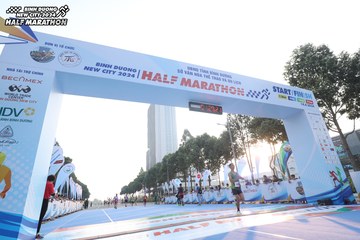 BINH DUONG NEW CITY HALF MARATHON 2024 - Ảnh #1819537