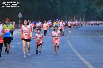 BINH DUONG NEW CITY HALF MARATHON 2024 - Ảnh #1771809