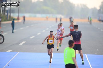 BINH DUONG NEW CITY HALF MARATHON 2024 - Ảnh #1739356