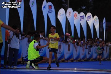 BINH DUONG NEW CITY HALF MARATHON 2024 - Ảnh #1729144