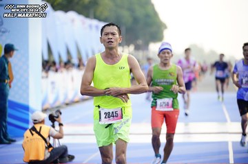 BINH DUONG NEW CITY HALF MARATHON 2024 - Ảnh #1761375