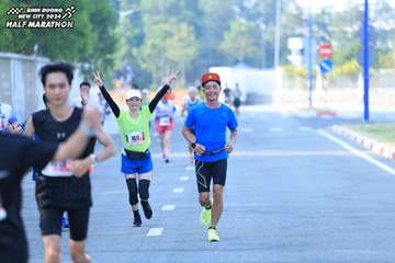 BINH DUONG NEW CITY HALF MARATHON 2024 - Ảnh #1769056