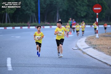 BINH DUONG NEW CITY HALF MARATHON 2024 - Ảnh #1726271