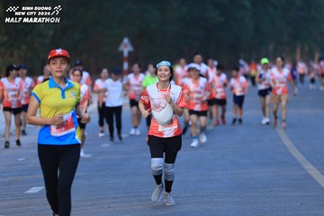 BINH DUONG NEW CITY HALF MARATHON 2024 - Ảnh #1772126