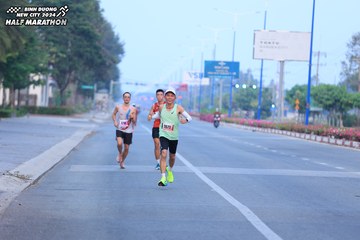 BINH DUONG NEW CITY HALF MARATHON 2024 - Ảnh #1765424