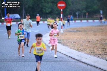 BINH DUONG NEW CITY HALF MARATHON 2024 - Ảnh #1726400