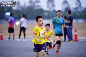 BINH DUONG NEW CITY HALF MARATHON 2024 - Ảnh #1725344