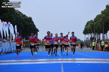BINH DUONG NEW CITY HALF MARATHON 2024 - Ảnh #1737235