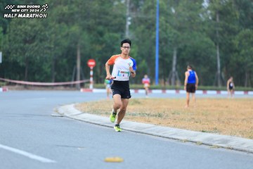 BINH DUONG NEW CITY HALF MARATHON 2024 - Ảnh #1735443