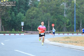BINH DUONG NEW CITY HALF MARATHON 2024 - Ảnh #1735610