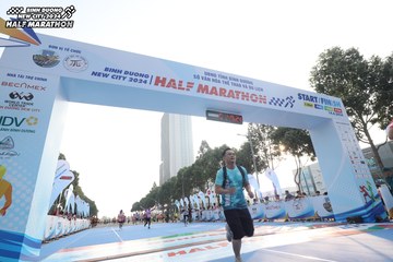 BINH DUONG NEW CITY HALF MARATHON 2024 - Ảnh #1821021