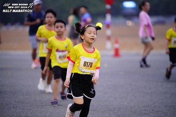 BINH DUONG NEW CITY HALF MARATHON 2024 - Ảnh #1725629