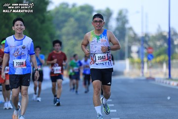 BINH DUONG NEW CITY HALF MARATHON 2024 - Ảnh #1763933