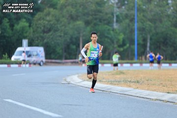 BINH DUONG NEW CITY HALF MARATHON 2024 - Ảnh #1735661