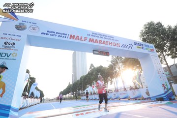 BINH DUONG NEW CITY HALF MARATHON 2024 - Ảnh #1819776