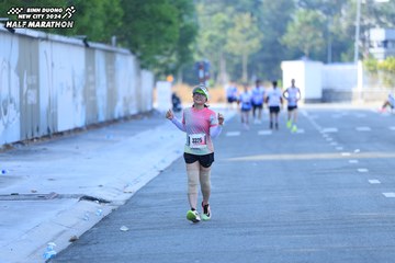 BINH DUONG NEW CITY HALF MARATHON 2024 - Ảnh #1770075