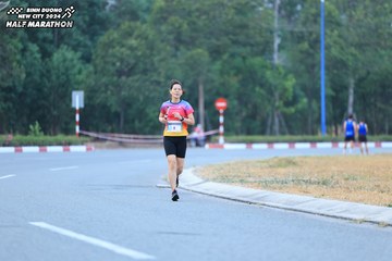 BINH DUONG NEW CITY HALF MARATHON 2024 - Ảnh #1735890