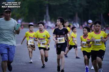 BINH DUONG NEW CITY HALF MARATHON 2024 - Ảnh #1724653