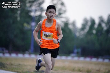 BINH DUONG NEW CITY HALF MARATHON 2024 - Ảnh #1724539