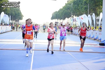 BINH DUONG NEW CITY HALF MARATHON 2024 - Ảnh #1762290