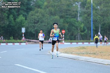 BINH DUONG NEW CITY HALF MARATHON 2024 - Ảnh #1735821