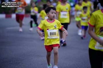 BINH DUONG NEW CITY HALF MARATHON 2024 - Ảnh #1724745
