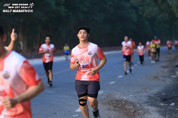 BINH DUONG NEW CITY HALF MARATHON 2024 - Ảnh #1750199