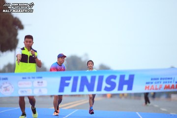 BINH DUONG NEW CITY HALF MARATHON 2024 - Ảnh #1728885