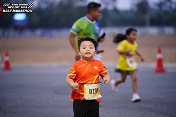 BINH DUONG NEW CITY HALF MARATHON 2024 - Ảnh #1725758