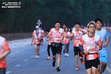 BINH DUONG NEW CITY HALF MARATHON 2024 - Ảnh #1750708