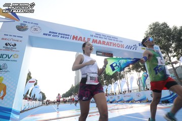 BINH DUONG NEW CITY HALF MARATHON 2024 - Ảnh #1821538