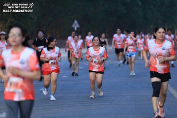 BINH DUONG NEW CITY HALF MARATHON 2024 - Ảnh #1772569