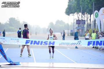 BINH DUONG NEW CITY HALF MARATHON 2024 - Ảnh #1771298