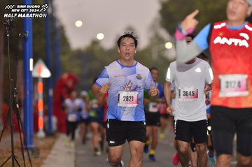 BINH DUONG NEW CITY HALF MARATHON 2024 - Ảnh #1741084
