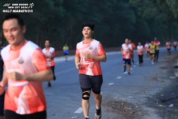 BINH DUONG NEW CITY HALF MARATHON 2024 - Ảnh #1750196
