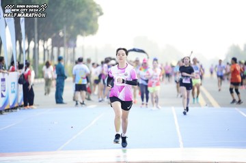 BINH DUONG NEW CITY HALF MARATHON 2024 - Ảnh #1759193