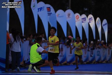 BINH DUONG NEW CITY HALF MARATHON 2024 - Ảnh #1729140