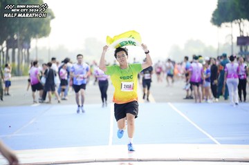 BINH DUONG NEW CITY HALF MARATHON 2024 - Ảnh #1760496