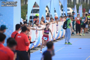 BINH DUONG NEW CITY HALF MARATHON 2024 - Ảnh #1739577