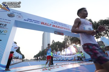 BINH DUONG NEW CITY HALF MARATHON 2024 - Ảnh #1738352
