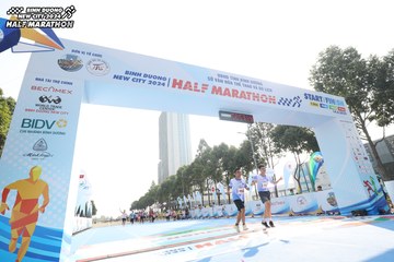 BINH DUONG NEW CITY HALF MARATHON 2024 - Ảnh #1818845