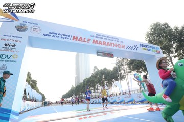 BINH DUONG NEW CITY HALF MARATHON 2024 - Ảnh #1821832
