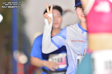 BINH DUONG NEW CITY HALF MARATHON 2024 - Ảnh #1741478